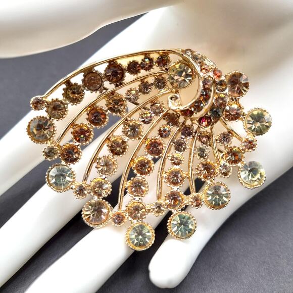 B. S. K. Mid-Century Modern Brooch, Jonquil Topaz Rhinestones, 1950s Vintage - Picture 9 of 10